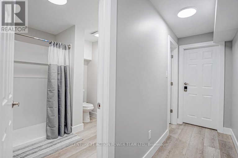 29566257/1149-and-1149-b-1149-parisien-street/cyrville-rdindustrial-park/ottawa/ontario/K1B3N3_3