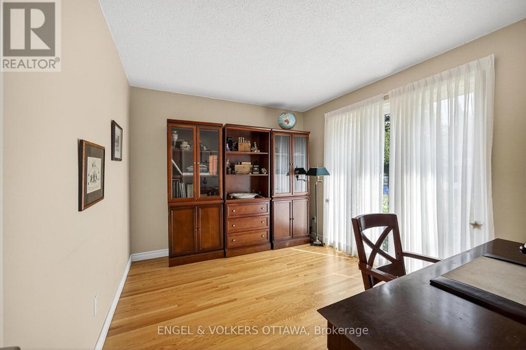 28865549/29-milne-crescent/beaverbrook/ottawa/ontario/K2K1H7_26