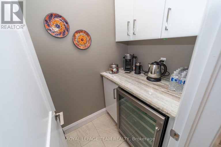 29260640/51-aylen-avenue/woodroffe/ottawa/ontario/K2A3P6_10