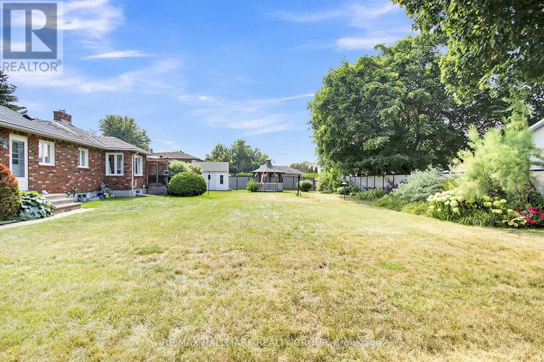 28746797/11-lamadeleine-boulevard/embrun/russell/ontario/K0A1W0_42