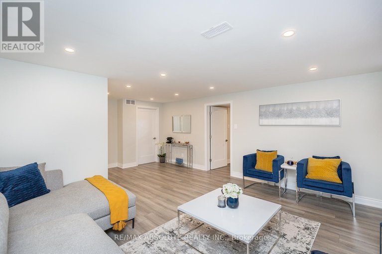 29563343/1019-apolune-street/half-moon-bay/ottawa/ontario/K2J6N8_41