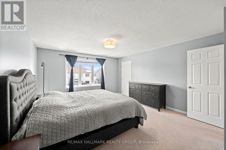 29449929/2268-descartes-street/notting-hillsummerside/ottawa/ontario/K4A0W4_35