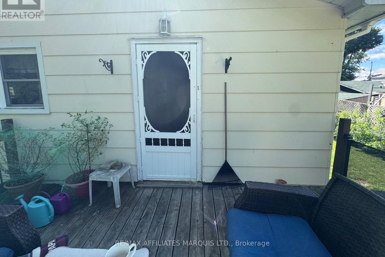 29370938/25-oak-street/lancaster/south-glengarry/ontario/K0C1N0_7