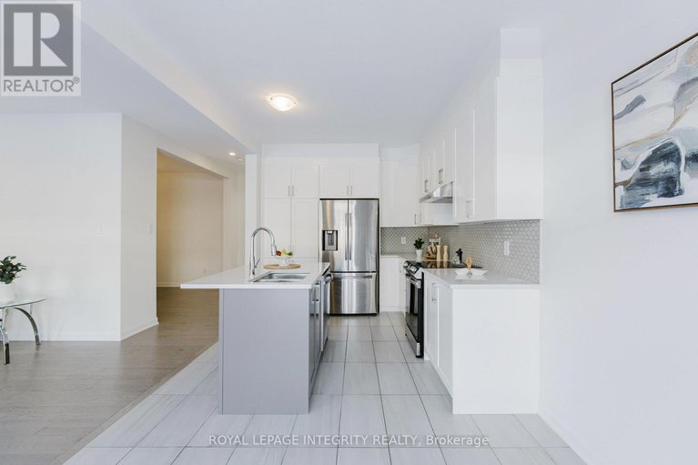 29273389/850-cappamore-drive/half-moon-bay/ottawa/ontario/K2C3H2_12