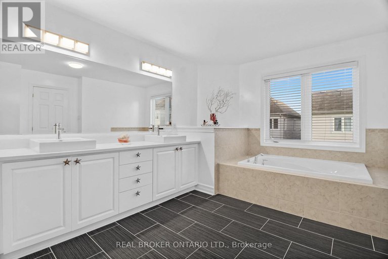 29412025/3454-river-run-avenue/half-moon-bay/ottawa/ontario/K2J0R8_14