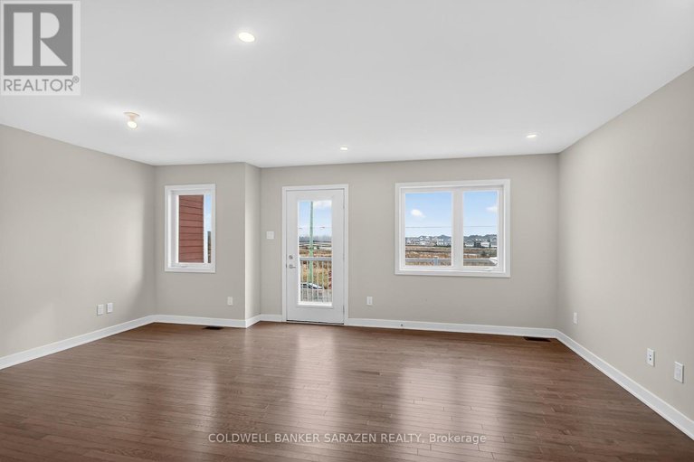 29143525/6323-perth-street/btwn-franktown-rd-fallowfield-rd/ottawa/ontario/K0A2Z0_15