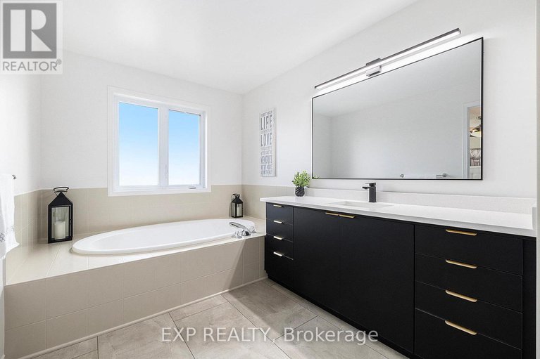 28647613/184-harbour-view-street-e/strandherd/ottawa/ontario/K2G7B4_25