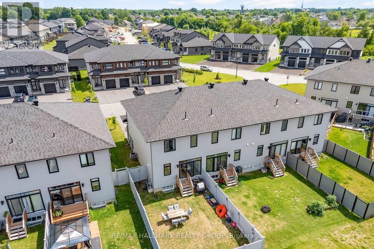 28591782/2012-berne-street/embrun/russell/ontario/K0A1W0_48