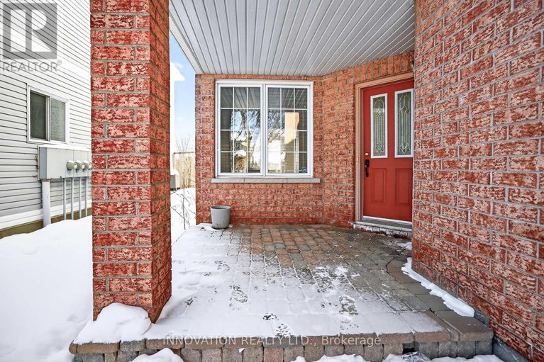 29339280/966-goose-river-avenue/riverside-southgloucester-glen/ottawa/ontario/K1V1T7_5