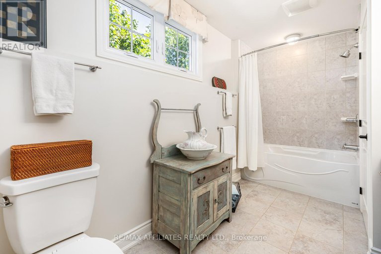 28533251/71-mill-street/carleton-place/carleton-place/ontario/K7C1T6_34