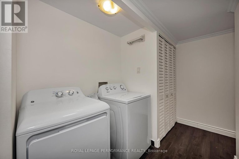 29480330/1512-2760-carousel-crescent/emerald-woodssawmill-creek/ottawa/ontario/K1T2N4_22