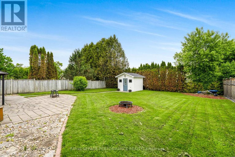 28348539/61-albert-street/embrun/russell/ontario/K0A1W1_24