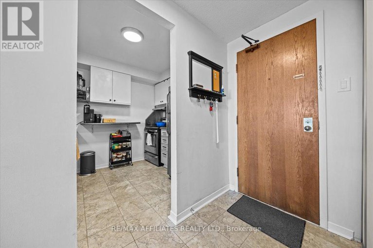 28525665/613-80-sandcastle-drive/leslie-park/ottawa/ontario/K2H9E7_7