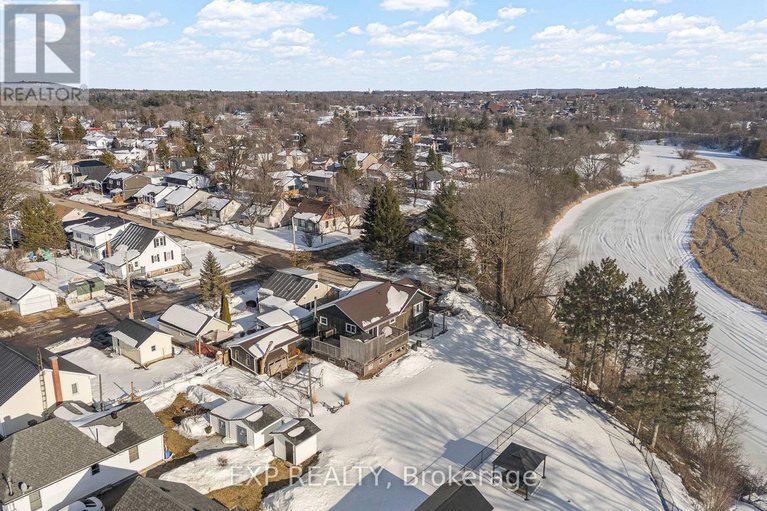 29432292/260-tasse-avenue/renfrew/renfrew/ontario/K7V3W7_10