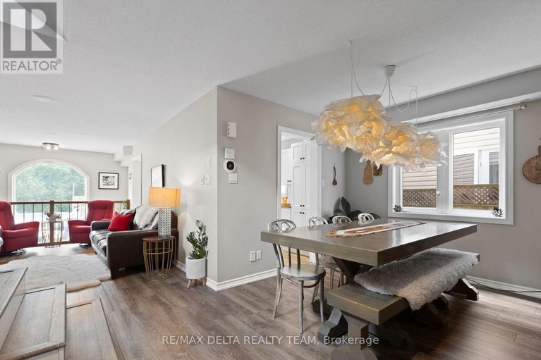 28585609/2070-melette-crescent/avalon-east/ottawa/ontario/K4A4X2_6