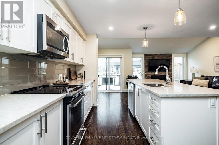 29499389/211-purchase-crescent/stittsville-south/ottawa/ontario/K2S2L8_14