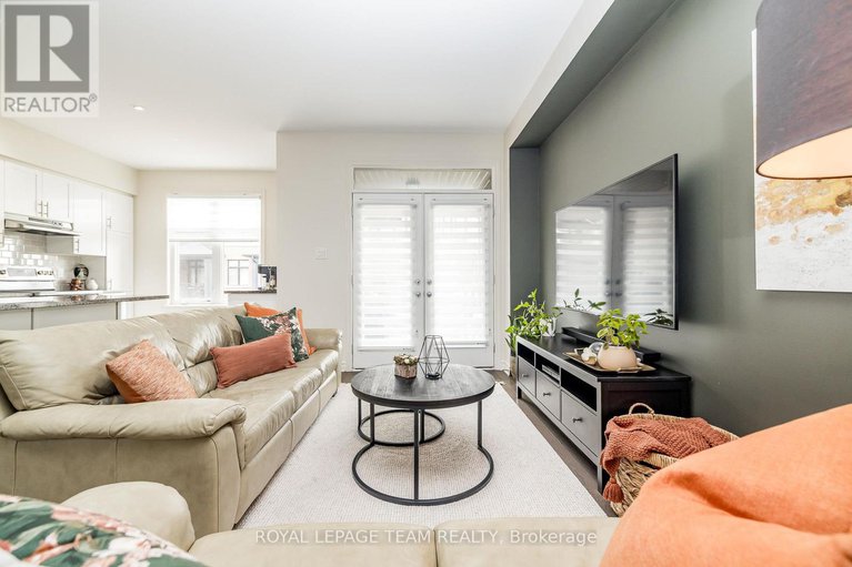 28349259/80-stockholm-private/riverside-southgloucester-glen/ottawa/ontario/K4M0G9_14