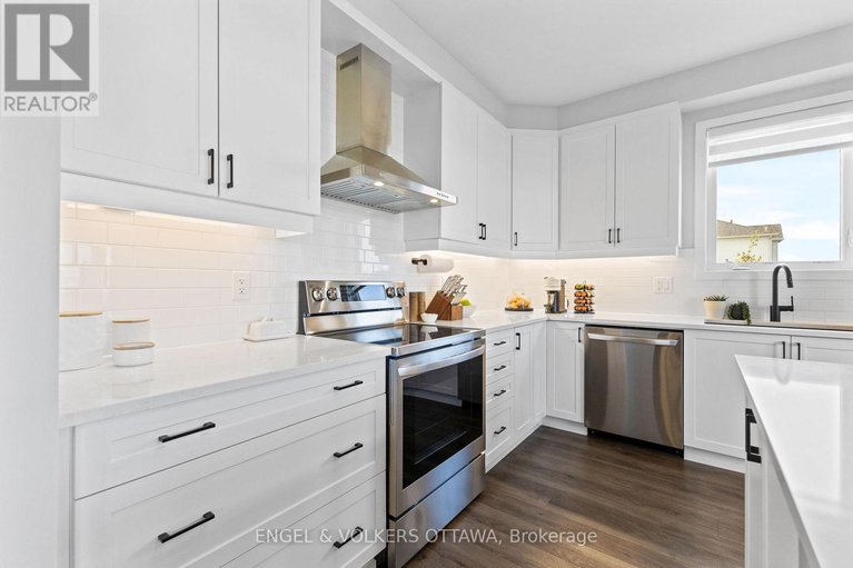 29018606/119-green-ash-avenue/goulbourn-twp-from-franktown-rdsouth-to-rideau/ottawa/ontario/K0A2Z0_14