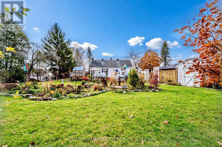 29080348/320-donald-b-munro-drive/carp/ottawa/ontario/K0A1L0_35