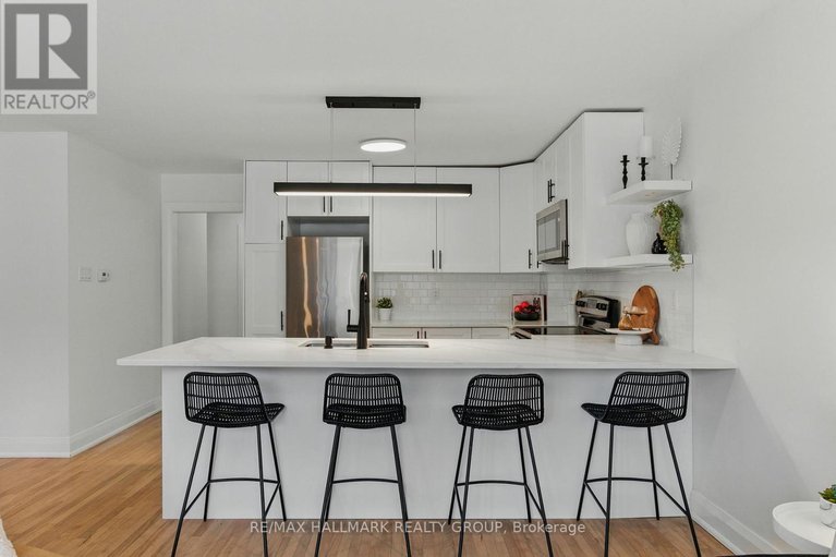 29144029/756-cummings-avenue/castle-heightsrideau-high/ottawa/ontario/K1K2L1_8