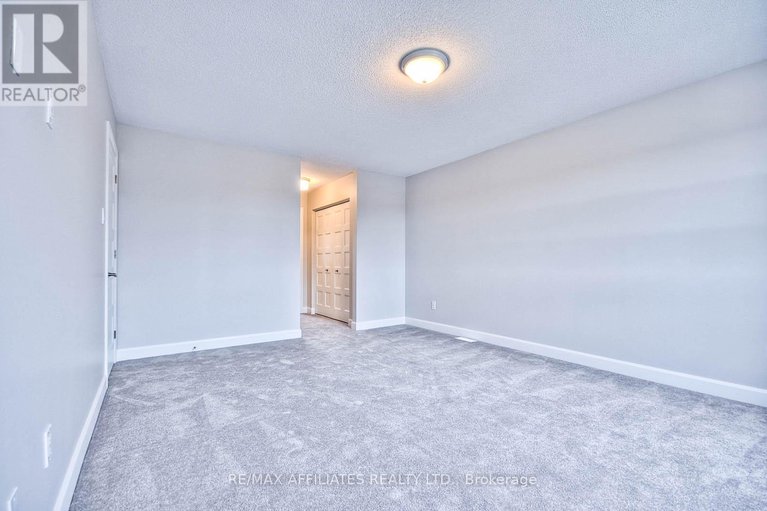 28184817/619-geneva-crescent/embrun/russell/ontario/K0A1W0_17
