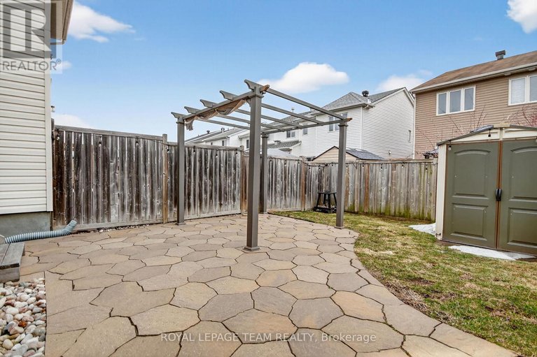 29560195/317-copperfield-crescent/cedargrovefraserdale/ottawa/ontario/K2J0L2_32