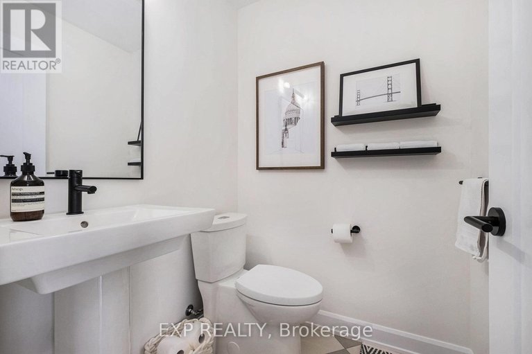 29113298/597-paakanaak-avenue/blossom-parkkemp-parkfindlay-creek/ottawa/ontario/K1X0H4_17