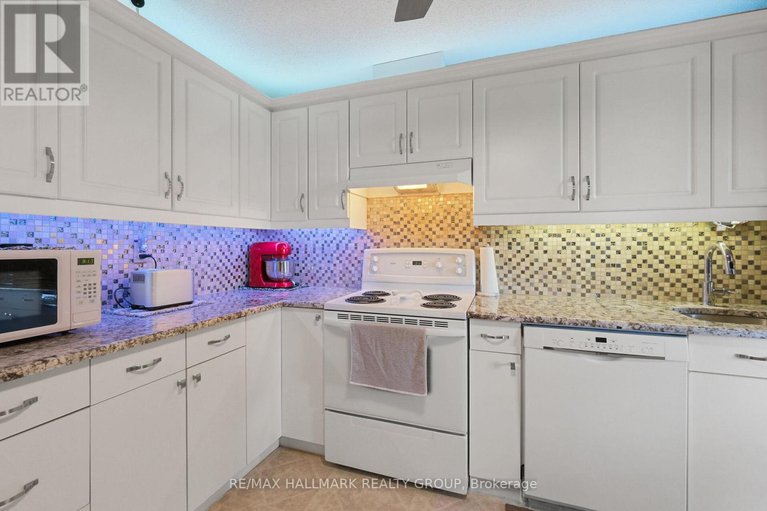 28316774/307-1485-baseline-road/copeland-park/ottawa/ontario/K2C3L8_18