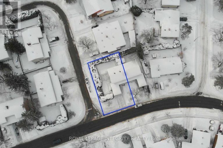 29357510/652-la-verendrye-drive/beacon-hill-north/ottawa/ontario/K1J7X4_30