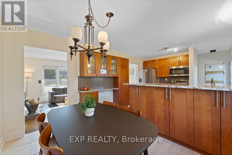 29077566/19-sunnycrest-drive/city-viewskylinefisher-heightsparkwood-hills/ottawa/ontario/K2E5Y3_10