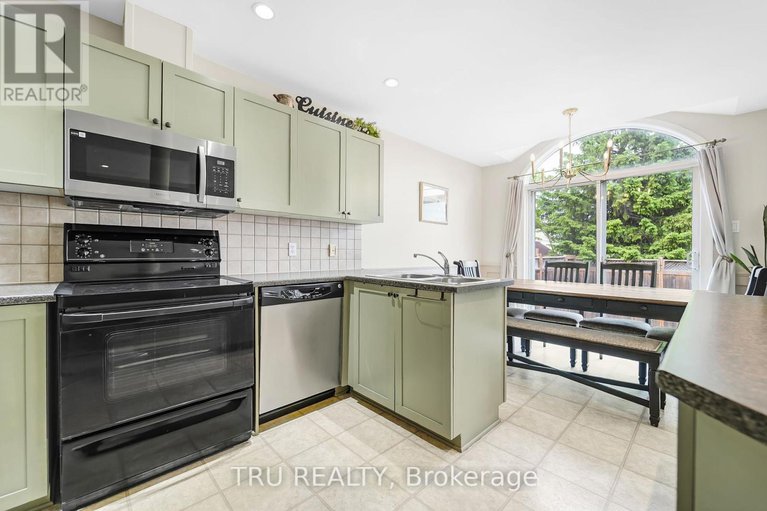 28362867/102-southpointe-avenue/longfields/ottawa/ontario/K2J4T5_18