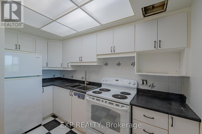 29241569/1111-555-brittany-drive/viscount-alexander-park/ottawa/ontario/K1K4C5_35