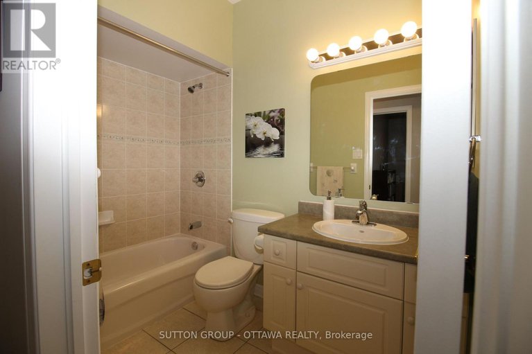 28889685/18-sirocco-crescent/stittsville-north/ottawa/ontario/K2S1Z7_21