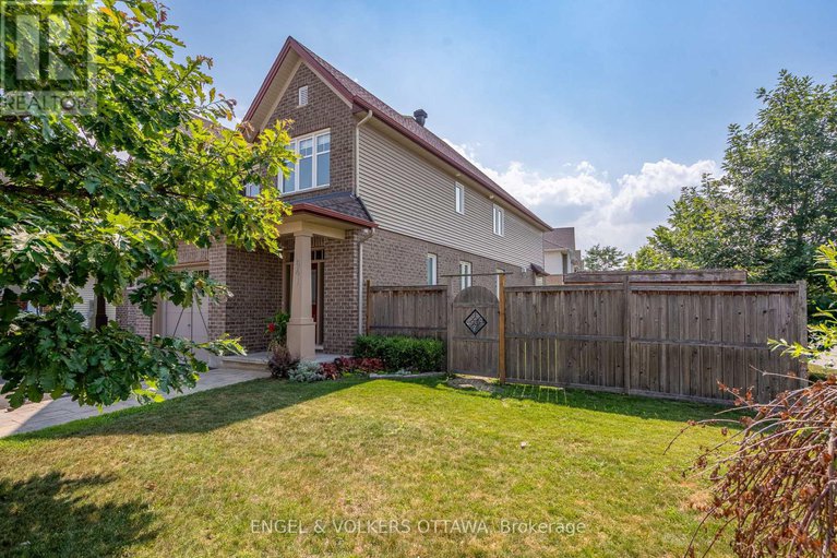 28619242/641-willowmere-way/blossom-parkkemp-parkfindlay-creek/ottawa/ontario/K1T0K1_2