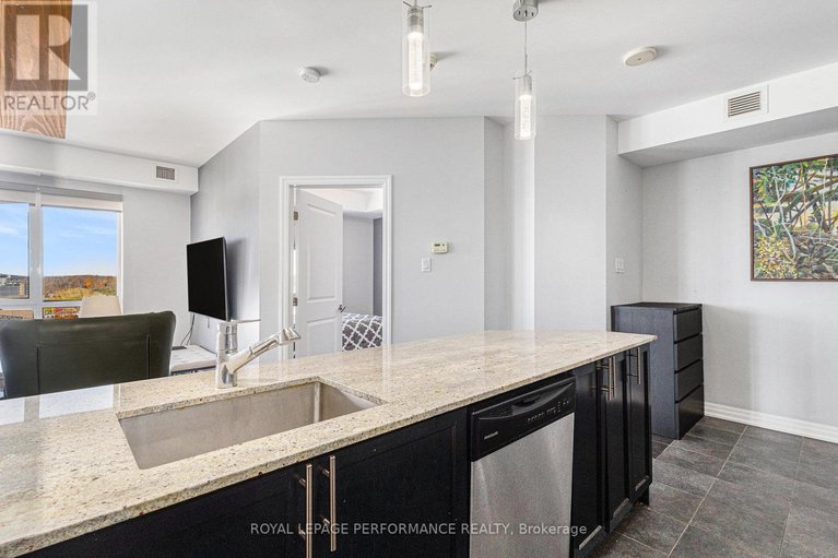 29049673/1204-90-landry-street/vanier/ottawa/ontario/K1L0A9_9