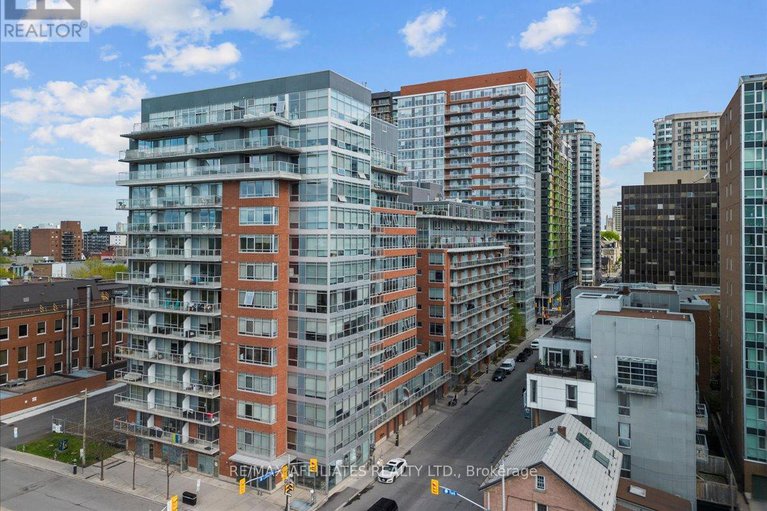 28155411/201-180-york-street/lower-townbyward-market/ottawa/ontario/K1N1J6_46