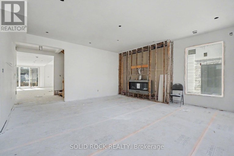 29669967/830-alpine-avenue/queensway-terrace-north/ottawa/ontario/K2B5R6_5