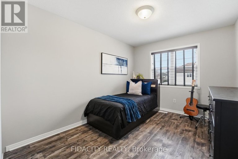 29688252/78-black-bear-way/stittsville-south/ottawa/ontario/K2S2G7_29