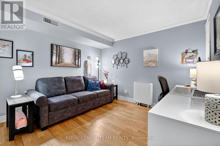 29088435/5-frank-street/ottawa-centregolden-triangle/ottawa/ontario/K2P0W8_36