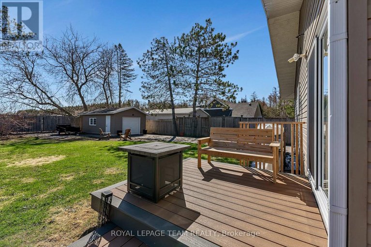 29660167/1923-joanisse-road/clarencerockland-twp/clarence-rockland/ontario/K0A2A0_40