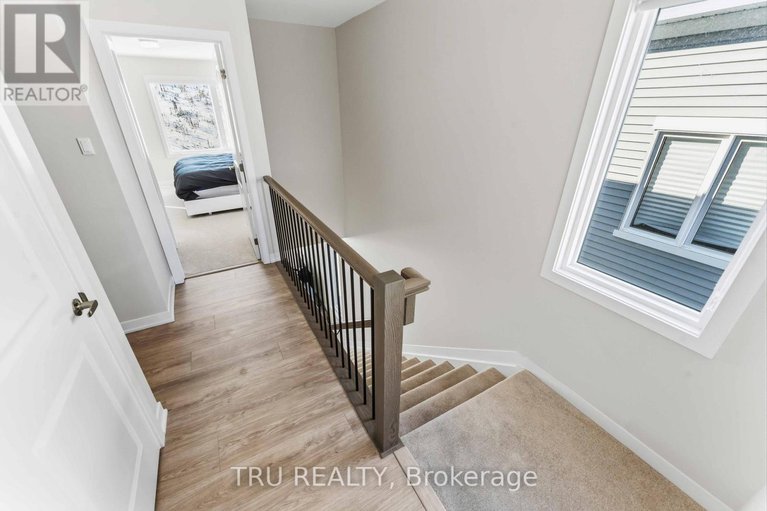 29381143/706-expansion-road/half-moon-bay/ottawa/ontario/K2J7G4_21