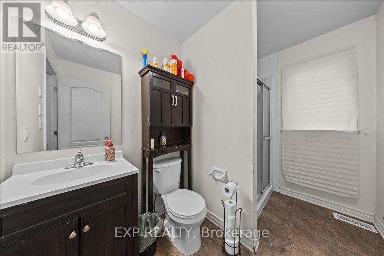 28821511/121-daglan-crescent/avalon-west/ottawa/ontario/K4A0W7_7