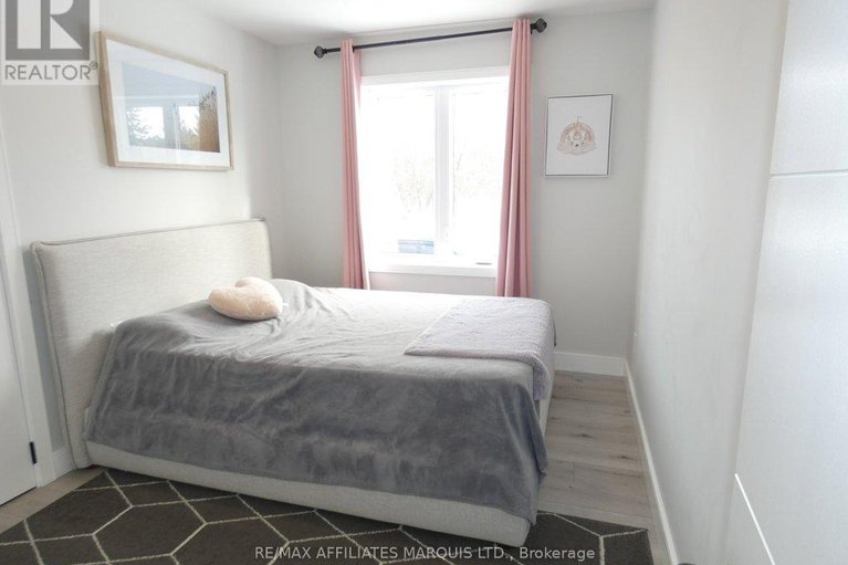 29444541/6769-st-polycarp-street/moose-creek/north-stormont/ontario/K0C1W0_22