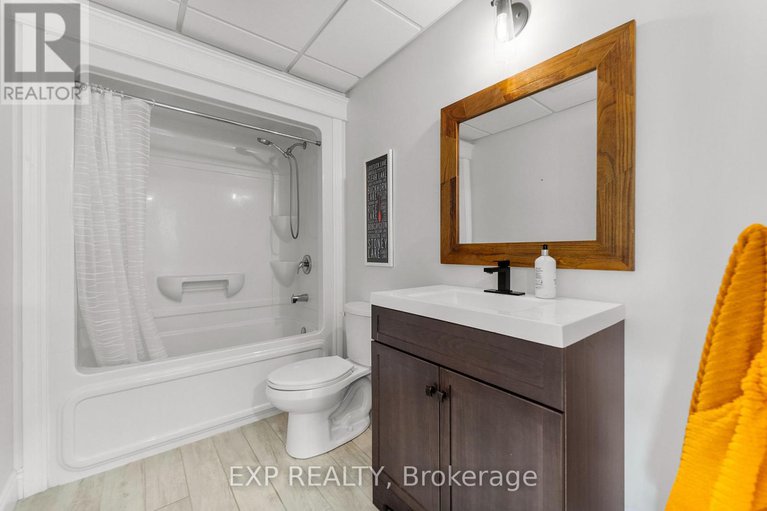 29432602/103-b-carriage-landing-road/horton-twp/horton/ontario/K0J1Y0_46