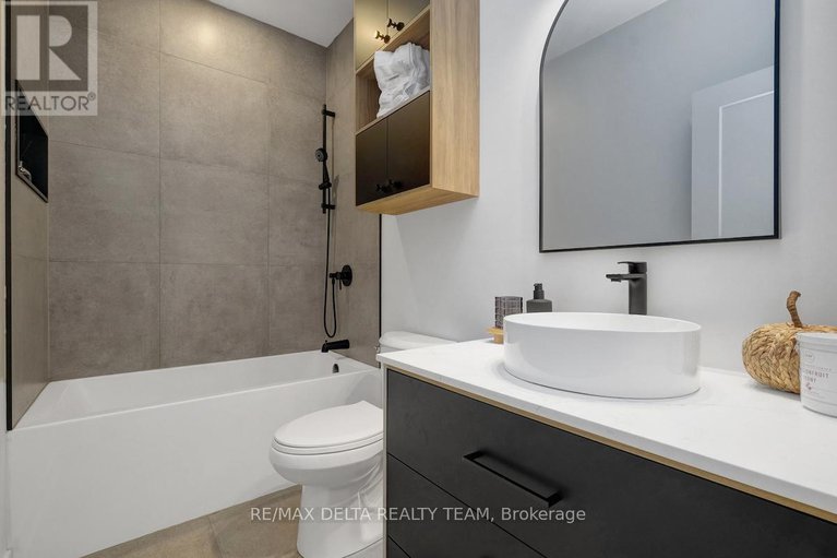 28790406/10-vicky-court/clarencerockland-twp/clarence-rockland/ontario/K0A2A0_24