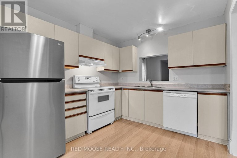 29480001/1983-greenvale-lane/chateauneuf/ottawa/ontario/K1C6E4_9