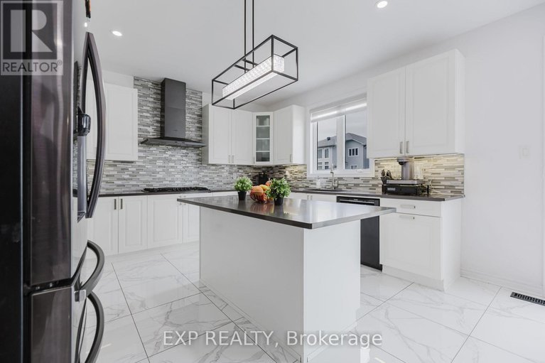 29340389/504-albert-boyd-private/huntley-ward-south-east/ottawa/ontario/K0A1L0_13