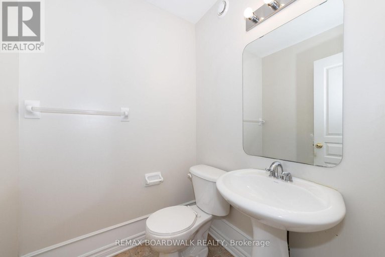 29202153/5090-north-bluff-drive/riverside-southgloucester-glen/ottawa/ontario/K1V2K2_17