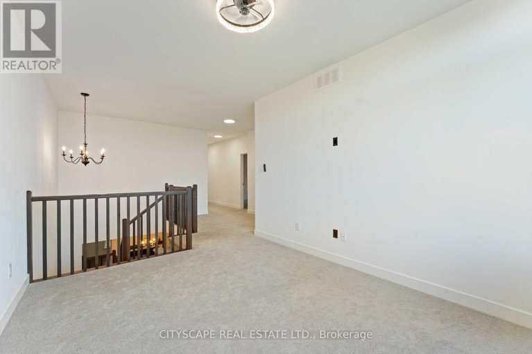 29050943/617-kenabeek-terrace/riverside-southgloucester-glen/ottawa/ontario/K4M0B3_21