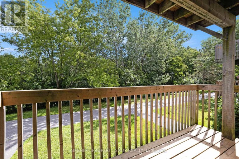 29112457/105-1585-goth-avenue/sawmill-creektimbermill/ottawa/ontario/K1T1E3_24